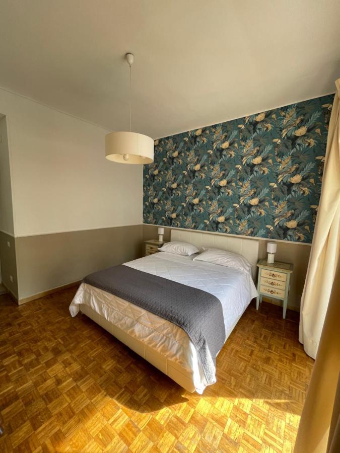 Couette-café Lemon 2*